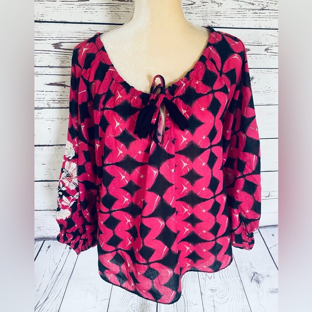 Woman’s Small Petite Blouse Sundance Oversized Floral Embroidery Sleeves Soft